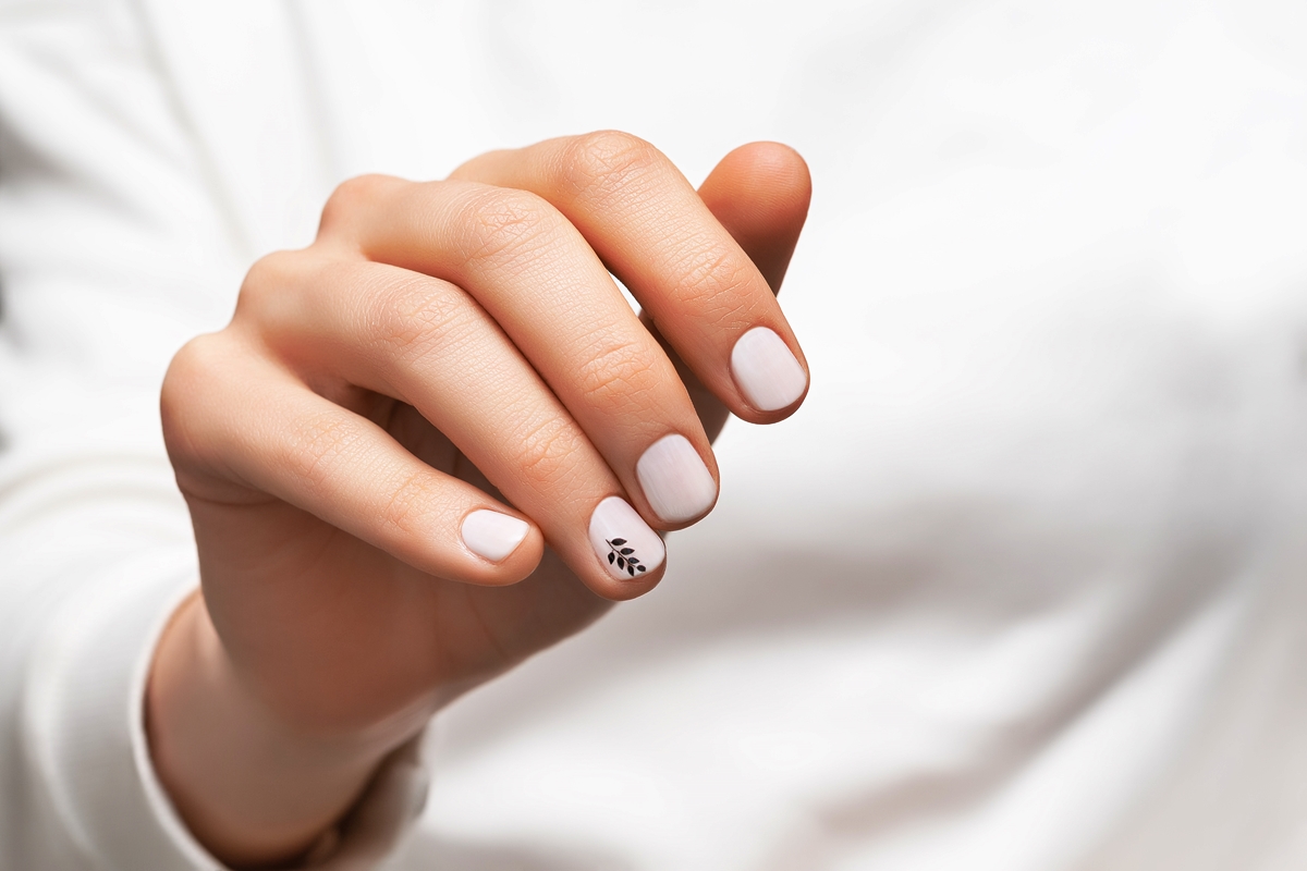 unhas brancas