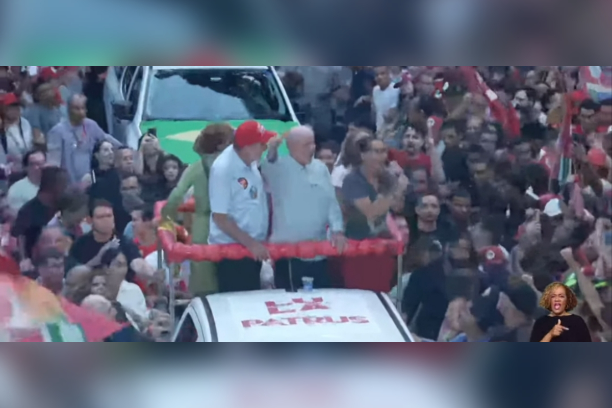 "Piá de bosta": Janja xinga Nikolas durante ato de Lula em Belo Horizonte