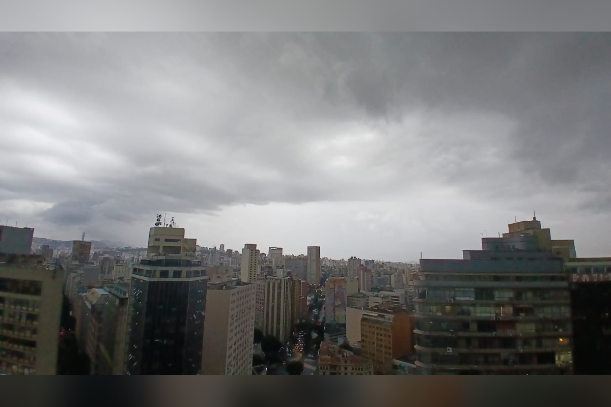 Eleição terá chuva e frio em Minas; veja previsão para domingo (4/10)