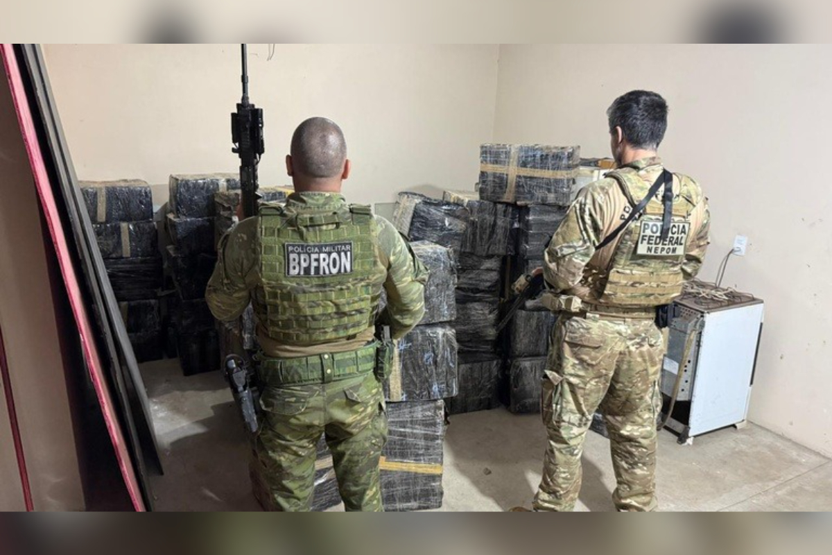 PF e PM acham base do tráfico com 2,5 toneladas de maconha no Paraná