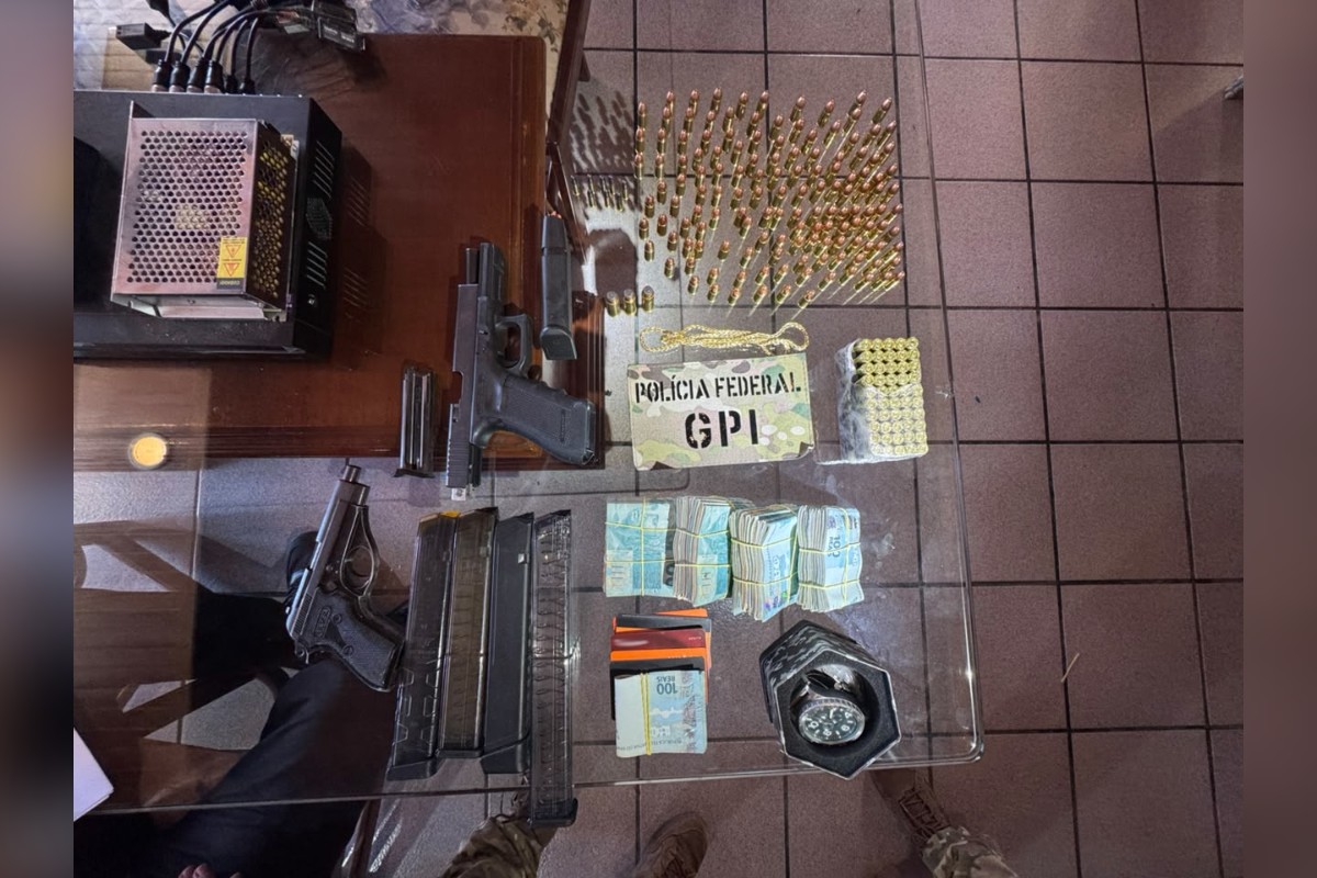Encomenda dos EUA para Porto Alegre revela esquema de tráfico de armas