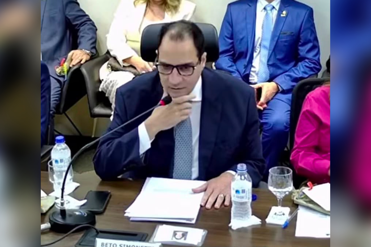 Presidente da OAB diz que Lula tentou criminalizar advocacia em debate