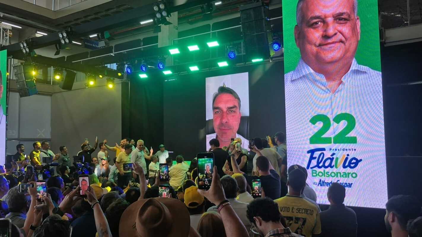 Flávio parabeniza Cleitinho por não ficar "quietinho" após pedido de Lula