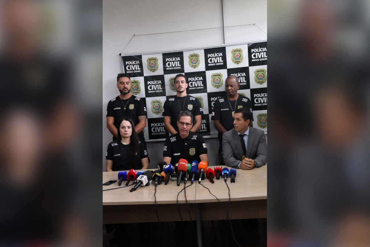 delegado Alexandre Fonseca e investigadores da Polícia Civil MG
