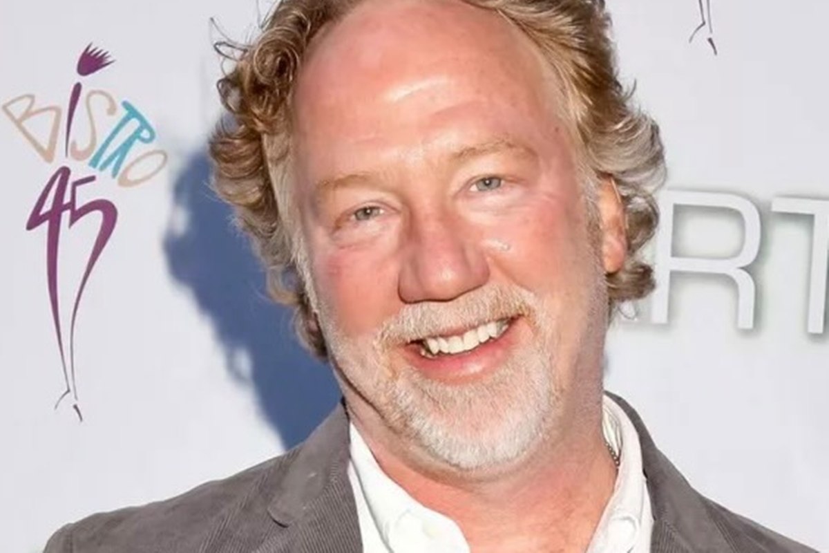 Juiz anula processo por abuso sexual infantil contra ator Timothy Busfield