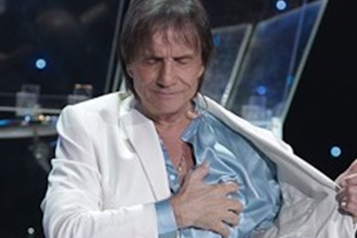 Roberto Carlos denuncia vídeos falsos que citam cantor para dar golpes