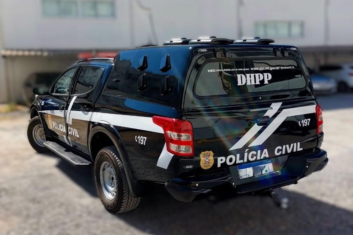 Mulher Foragida é Capturada ao Registrar Ocorrência em Delegacia
