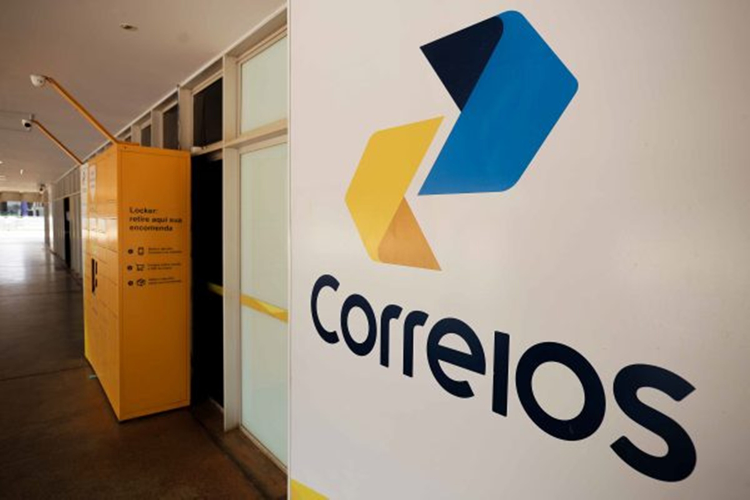 Pesquisador da UnB lança livro e propõe novo modelo para os Correios